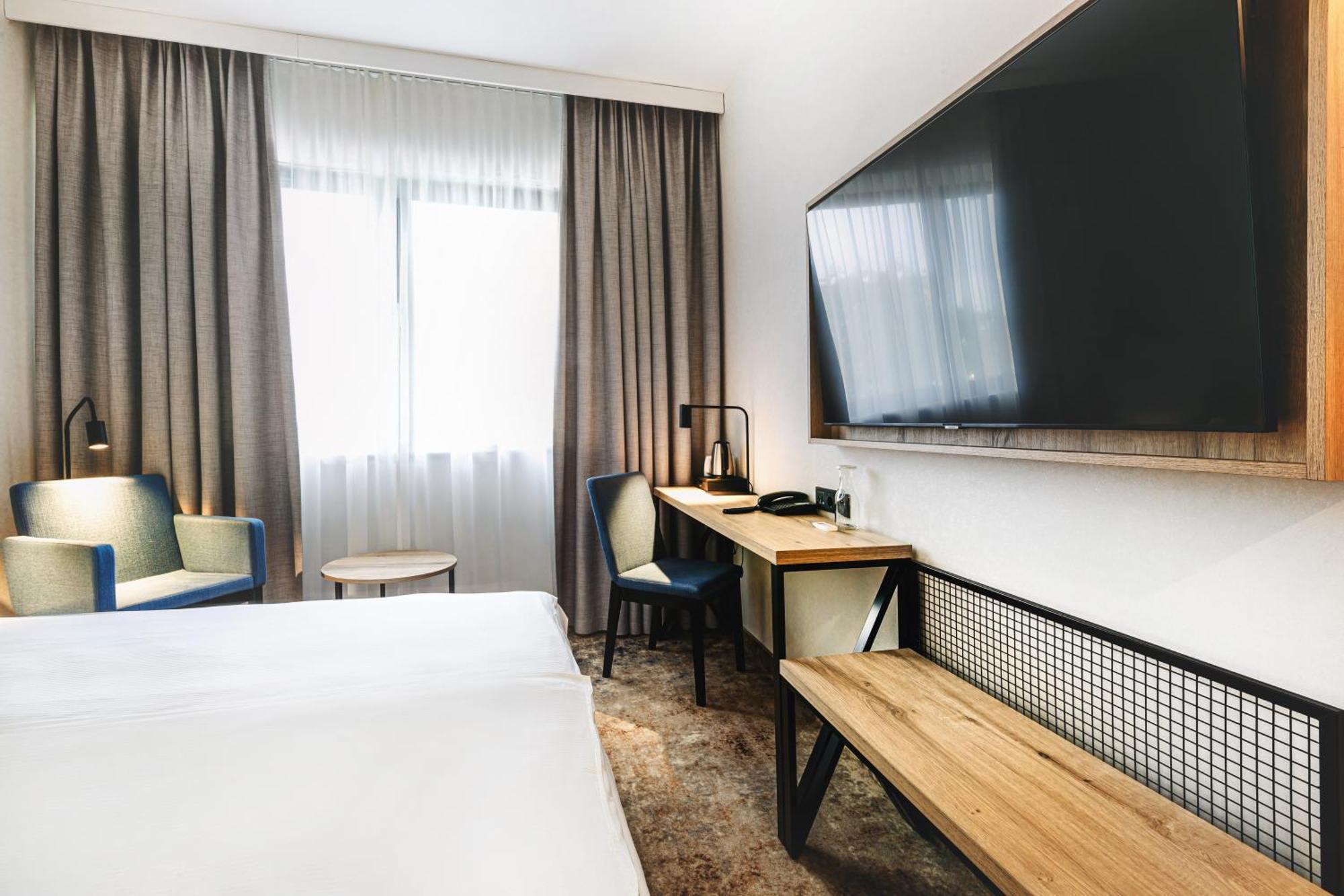 Hotell Qubus 3*